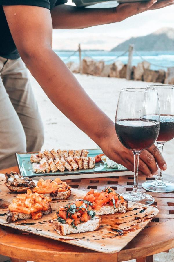 Segara Lombok Beach Resort Selong Belanak Luaran gambar
