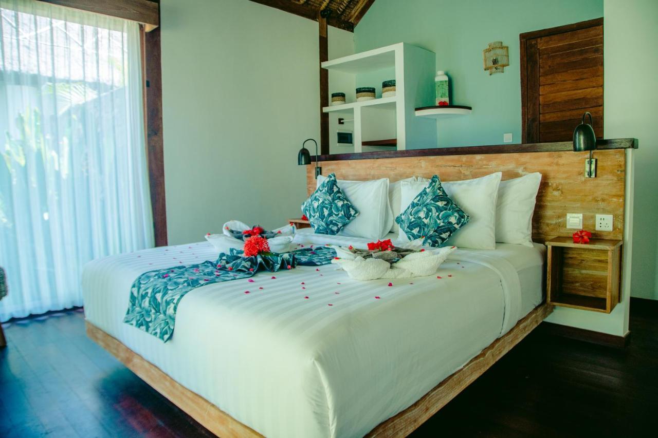 Segara Lombok Beach Resort Selong Belanak Luaran gambar