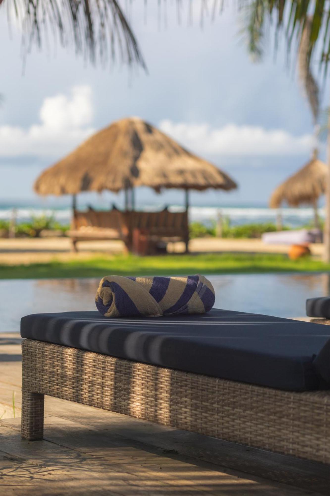 Segara Lombok Beach Resort Selong Belanak Luaran gambar
